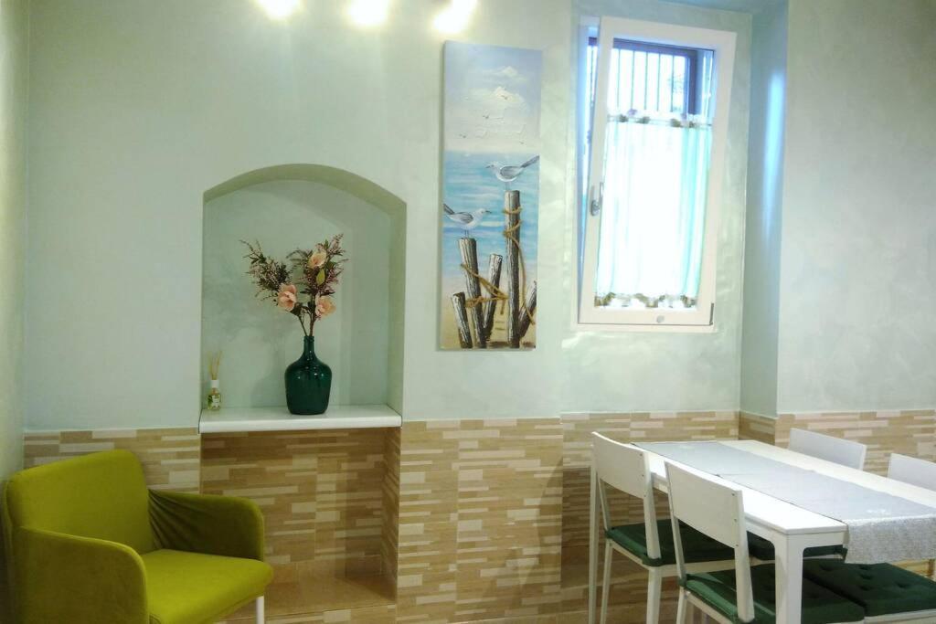 Domus Elegans In Centro Villa Manfredonia Exteriör bild