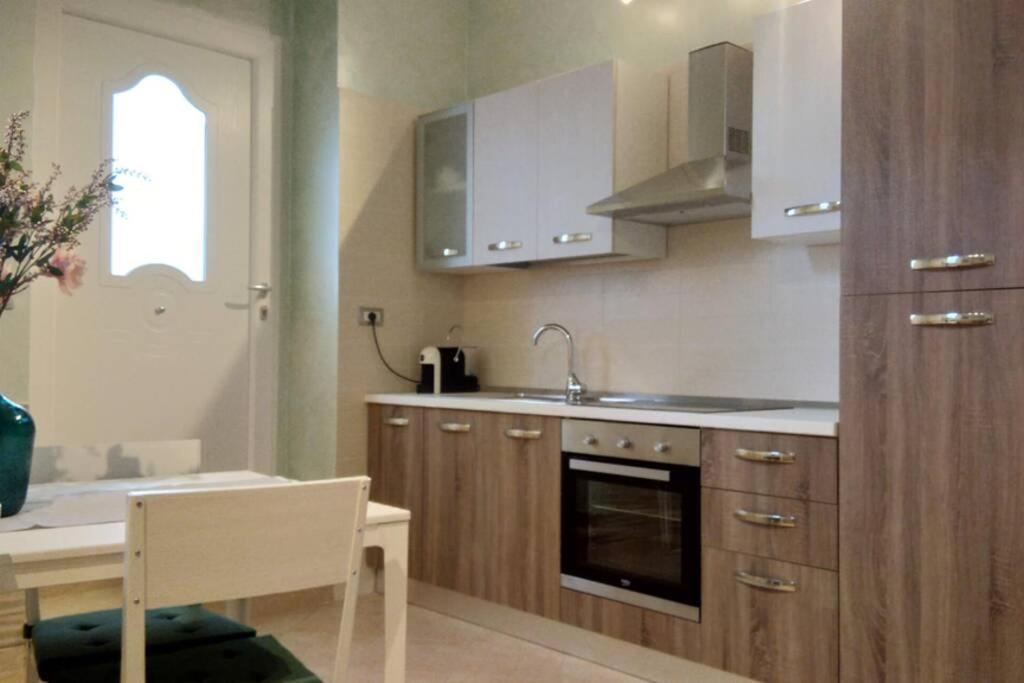 Domus Elegans In Centro Villa Manfredonia Exteriör bild