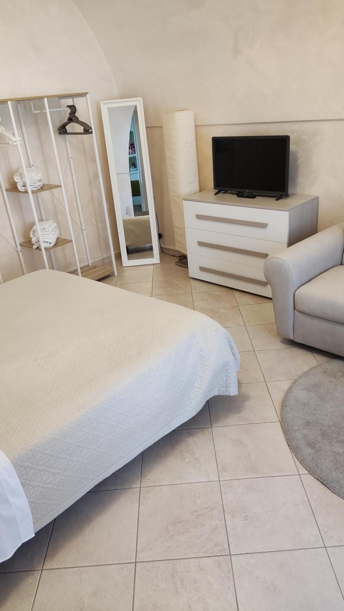 Domus Elegans In Centro Villa Manfredonia Exteriör bild
